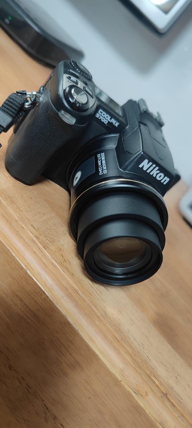 # 니콘 nikon 쿨픽스 5700 하이엔드 셀프 디카 캠코더 급처 상품이미지10