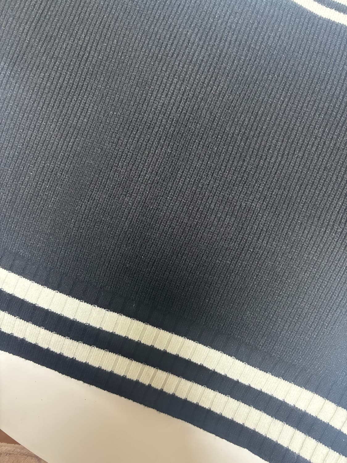 [당일출고,S사이즈] 마뗑킴 블랙 니트 가디건 집업 상품이미지4