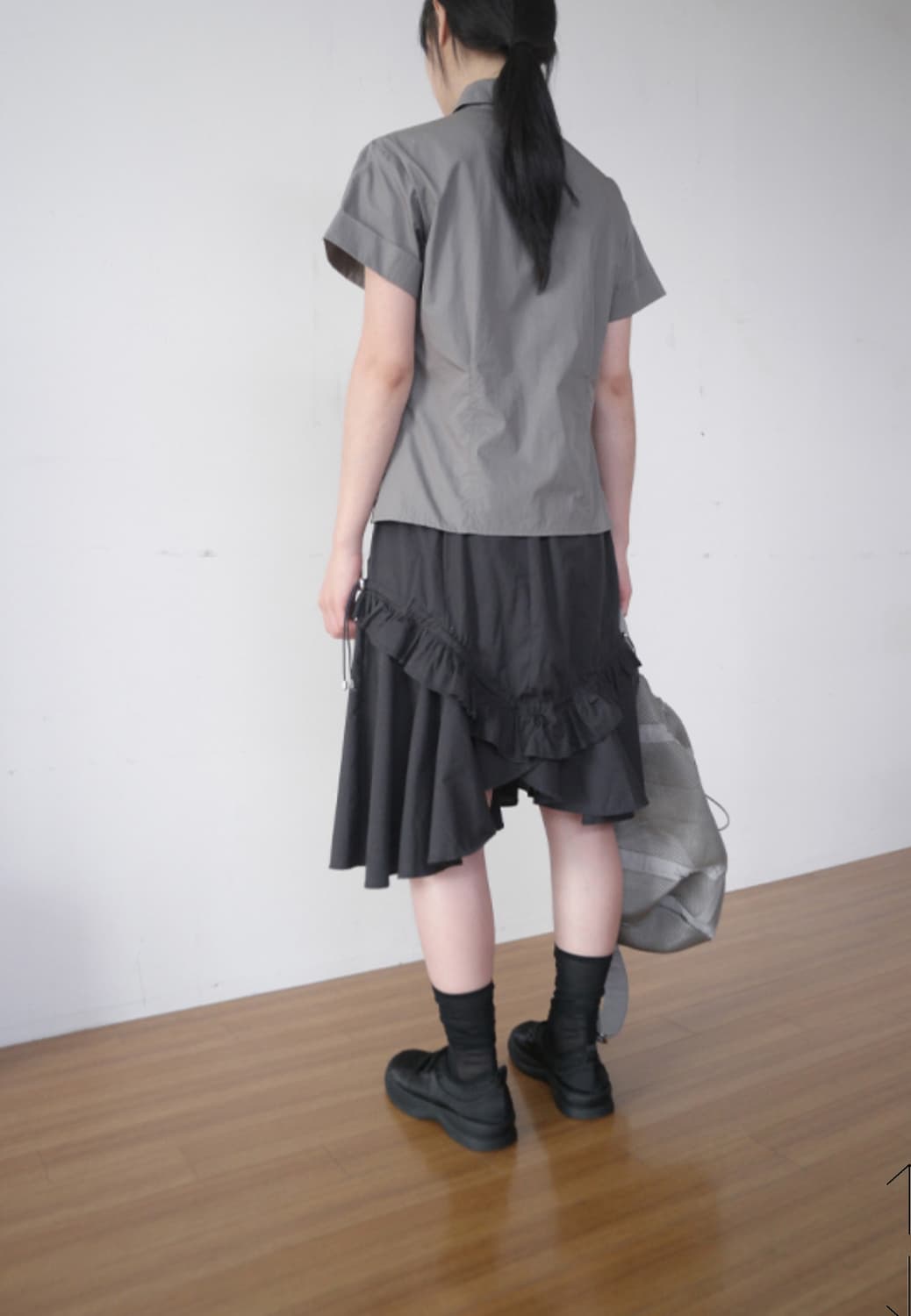 unbalance midi frill skirt (charcoal) 상품이미지1