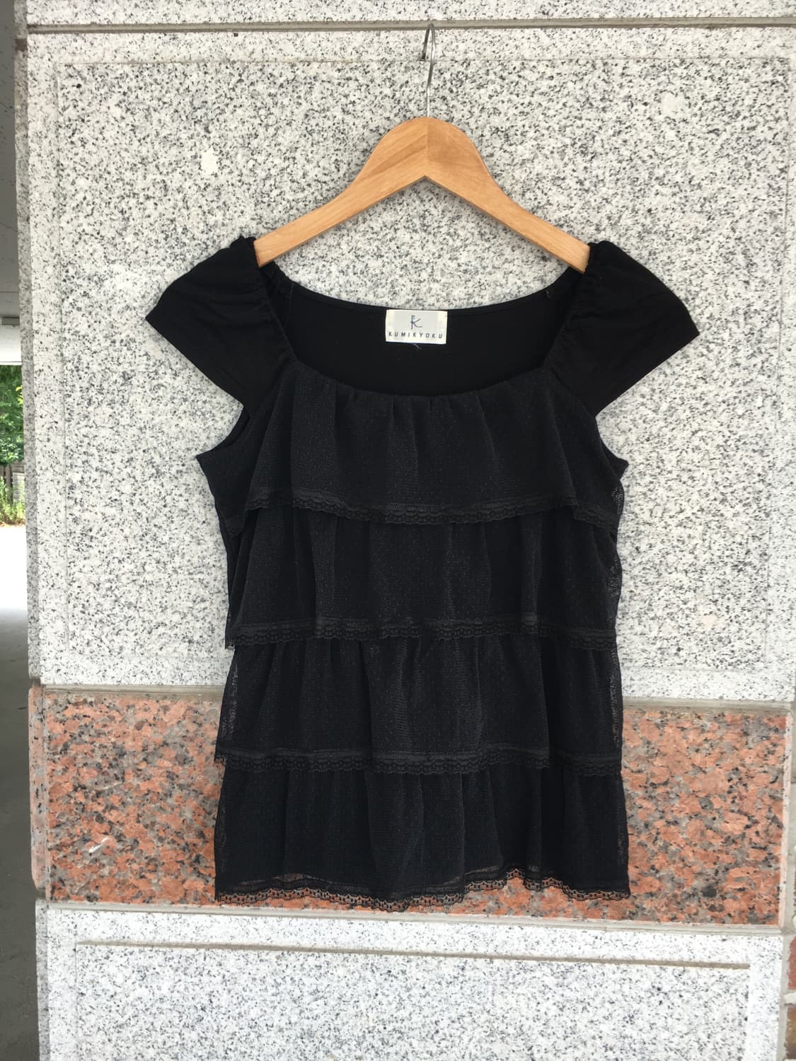 블랙 도트 레이스 블라우스 상품이미지1