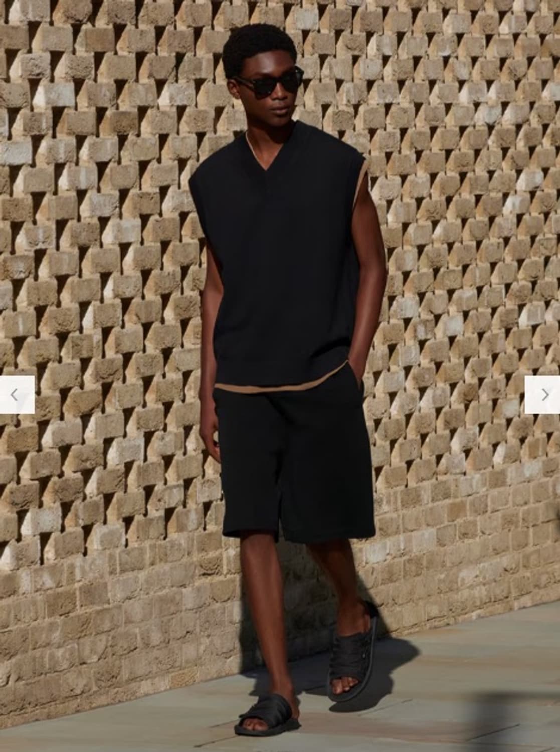 유니클로C 니트 베스트 블랙 XL 상품이미지2