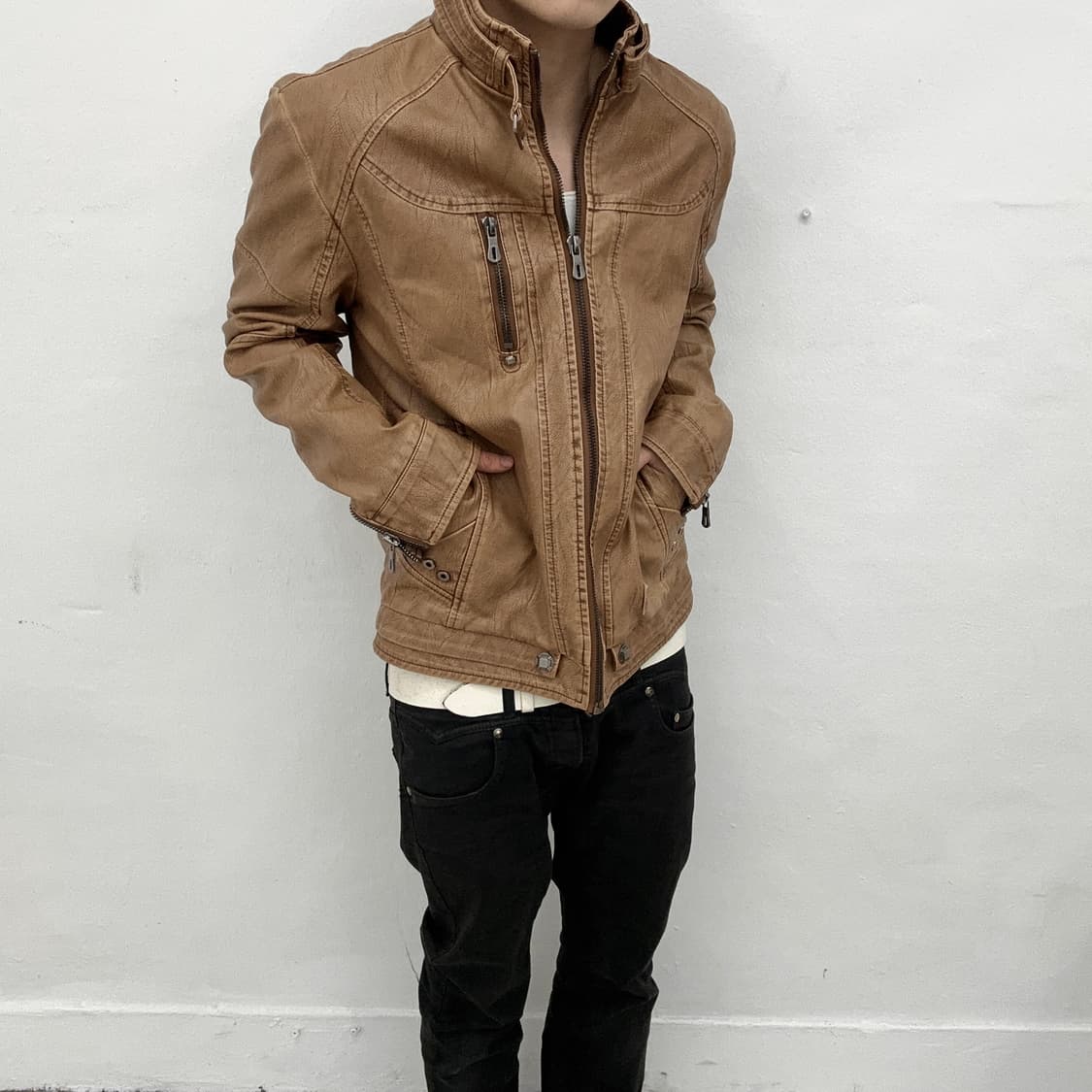 Beige brown leather jacket 상품이미지1