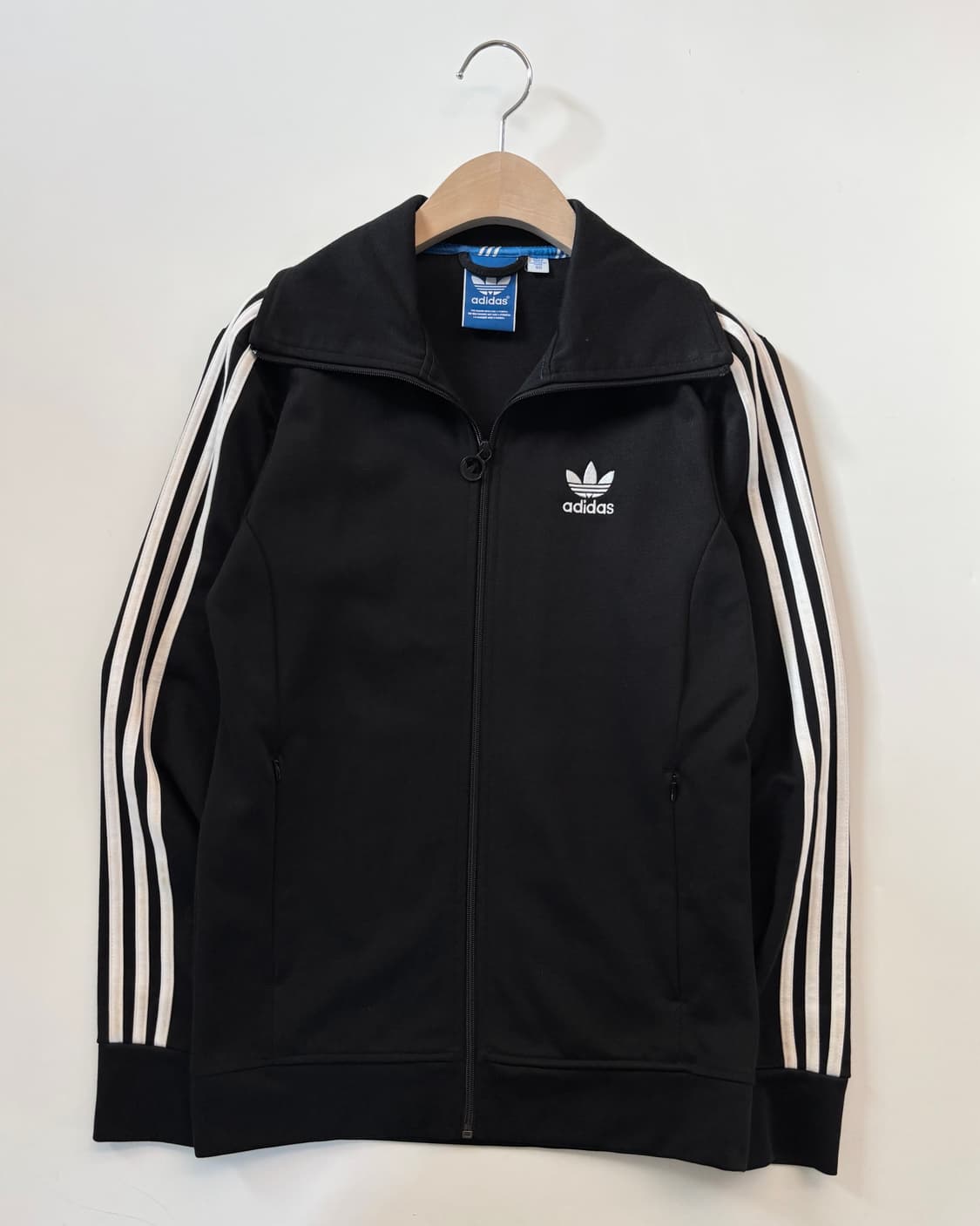 Adidas 아디다스 블랙컬러 유로파 트랙탑 상품이미지1