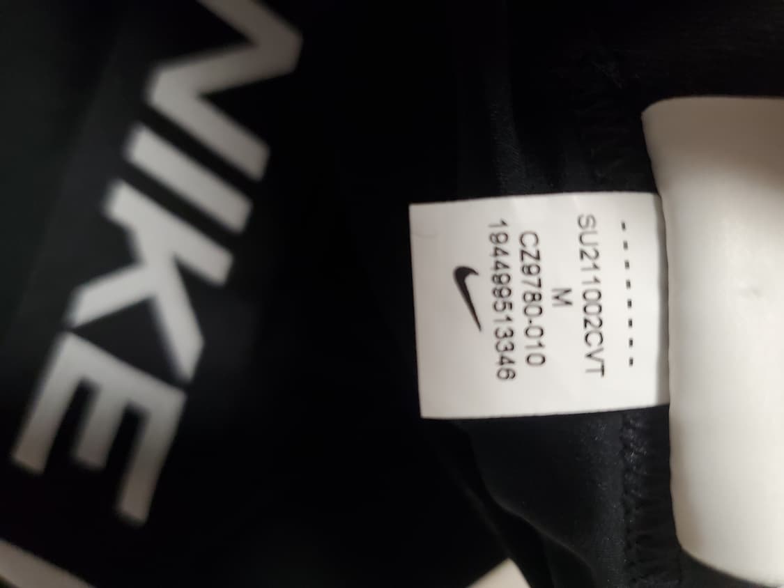 새상품급)나이키 프로 365 타이츠 CZ9780-010 사이즈m

몇번  상품이미지10