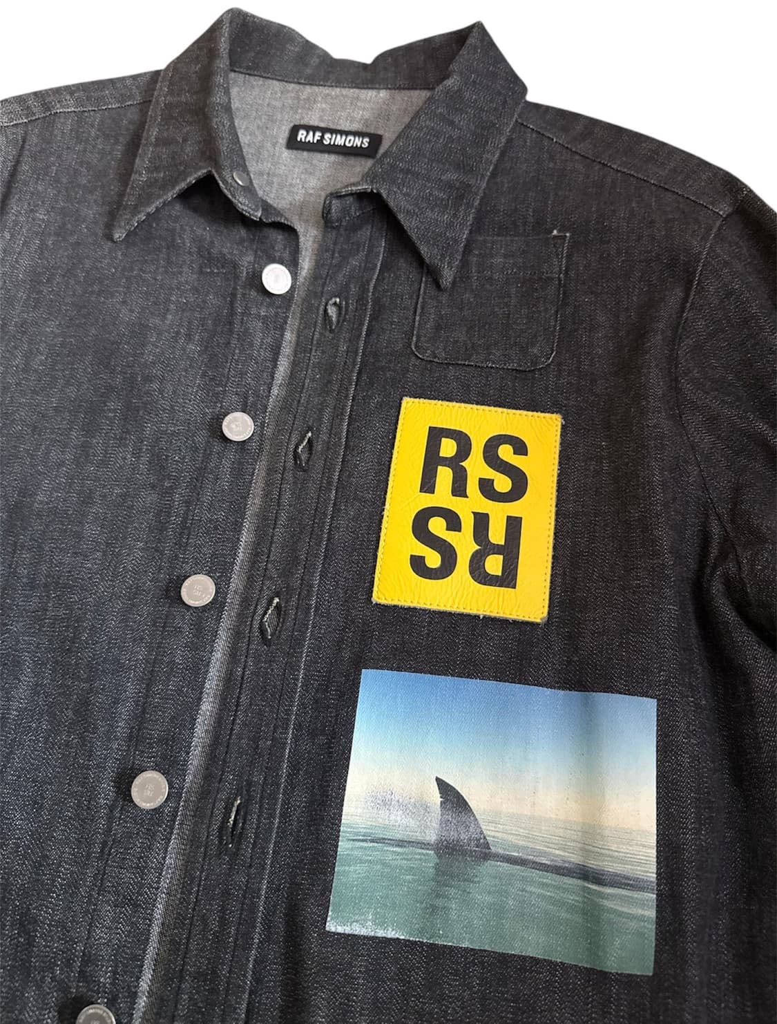 SS15 raf simons patch/shark denim shirt 상품이미지4