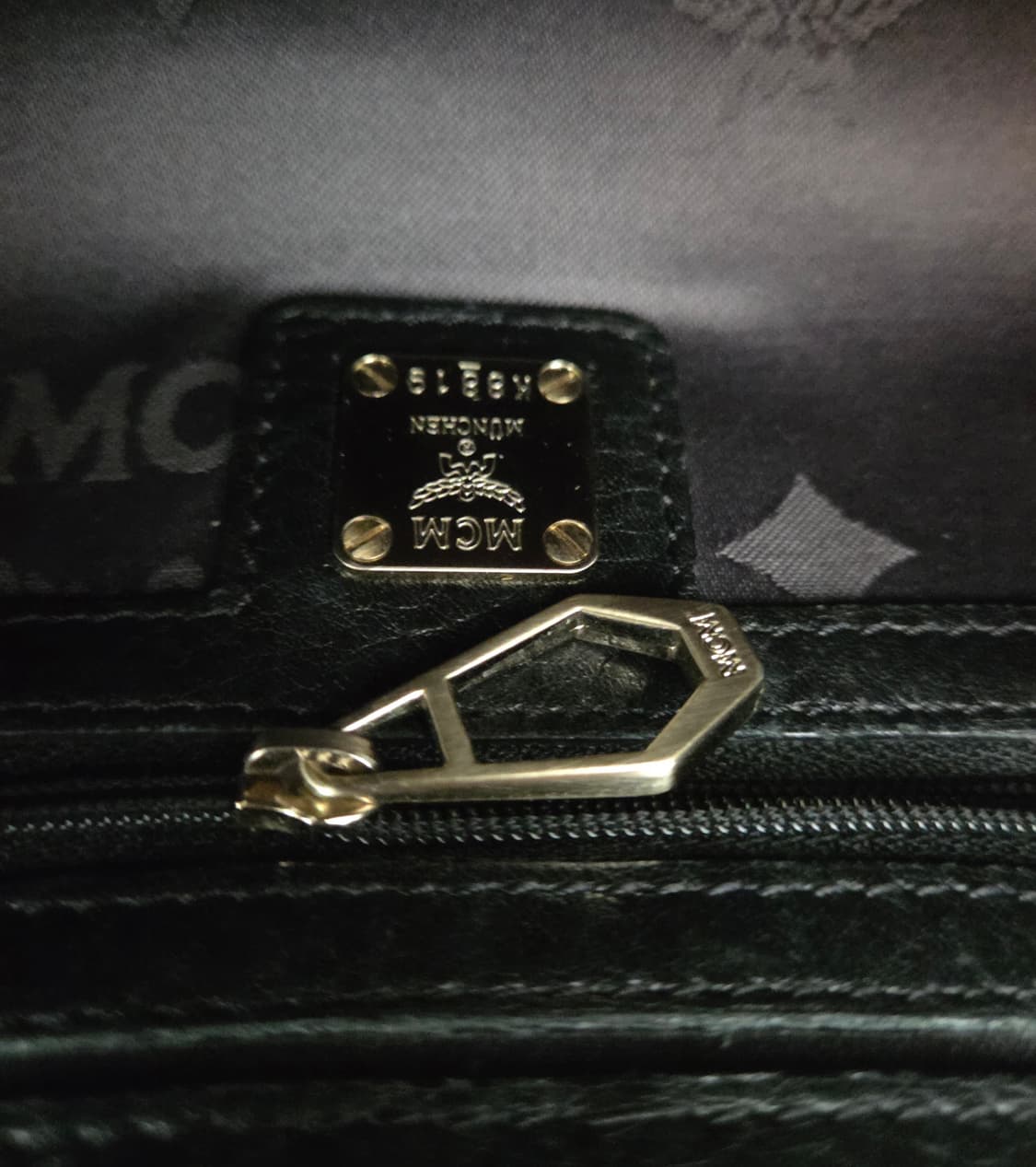 MCM 비세토스 블랙 레더 토트 앤 크로스백 상품이미지8