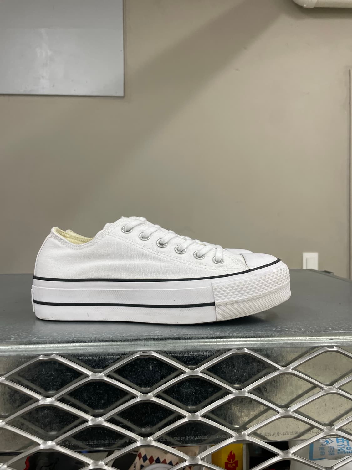 컨버스 척테일러 올스타 리프트 화이트240 상품이미지4