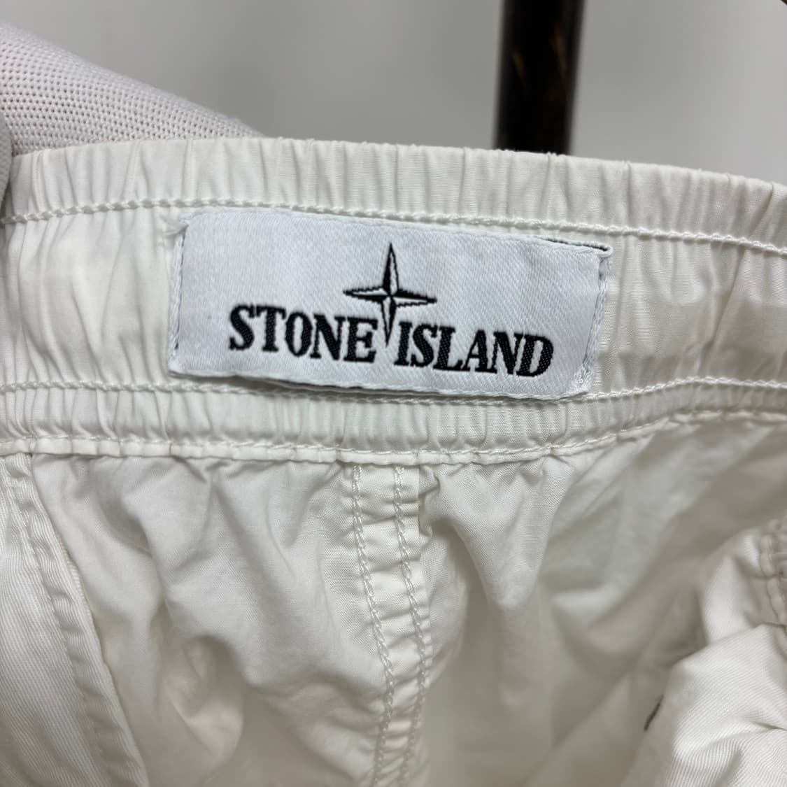 [32]스톤아일랜드 와펜패치 조거팬츠 상품이미지3