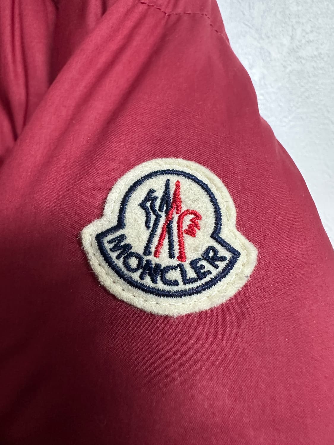 몽클레어 푸퍼 레드 패딩 상품이미지4