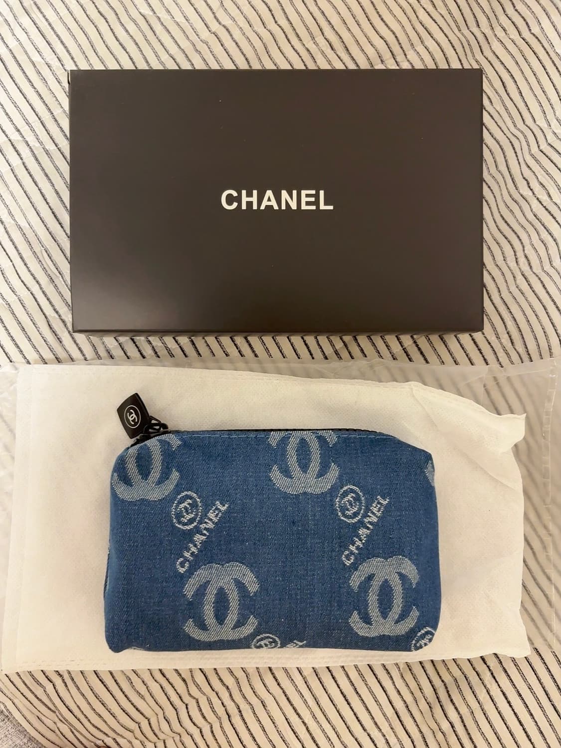 샤넬 데님 파우치 상품이미지4
