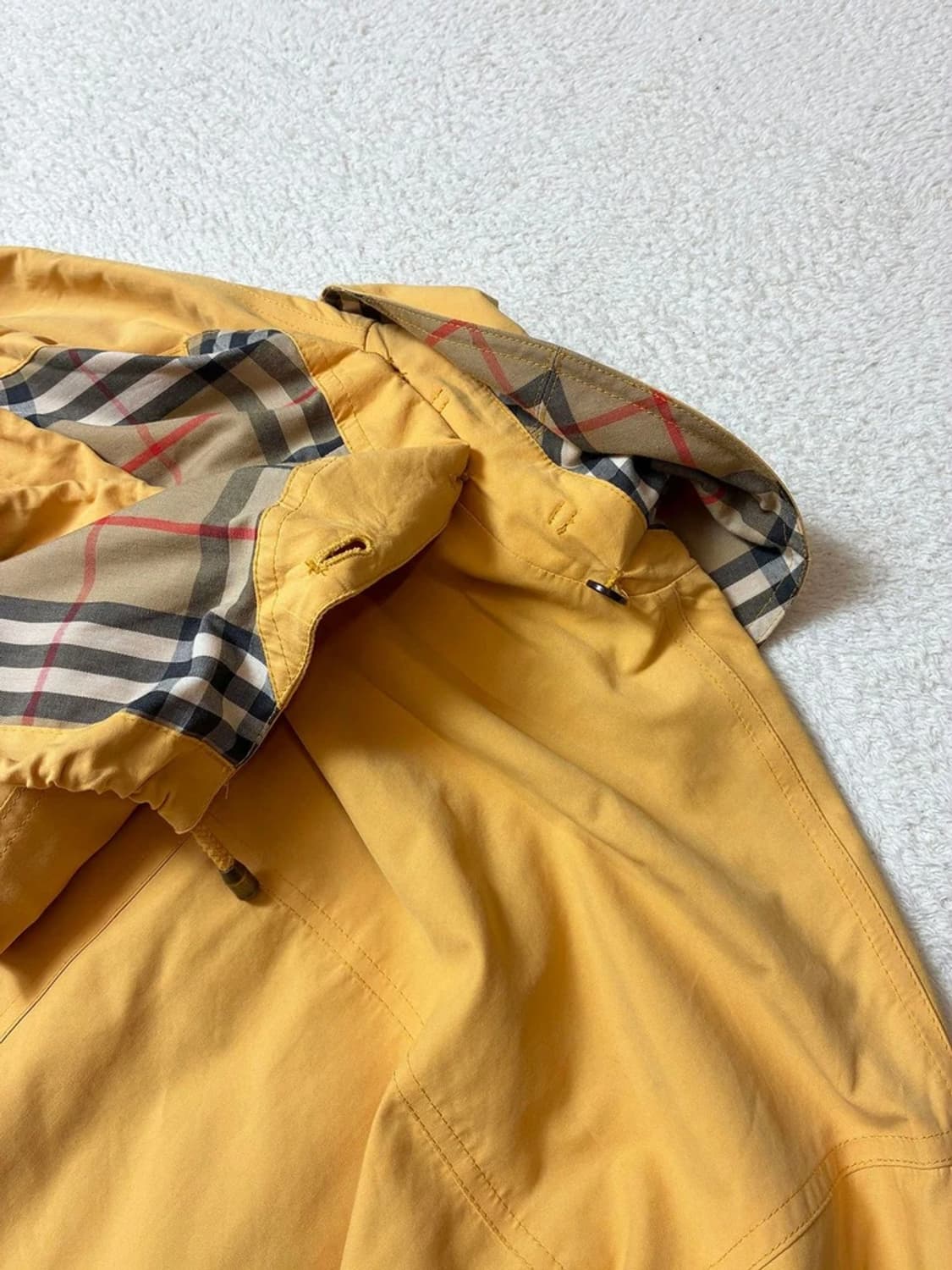 버버리 90's 유티릴티 후디 퍼티그 트렌치 코트 PN7536 상품이미지7