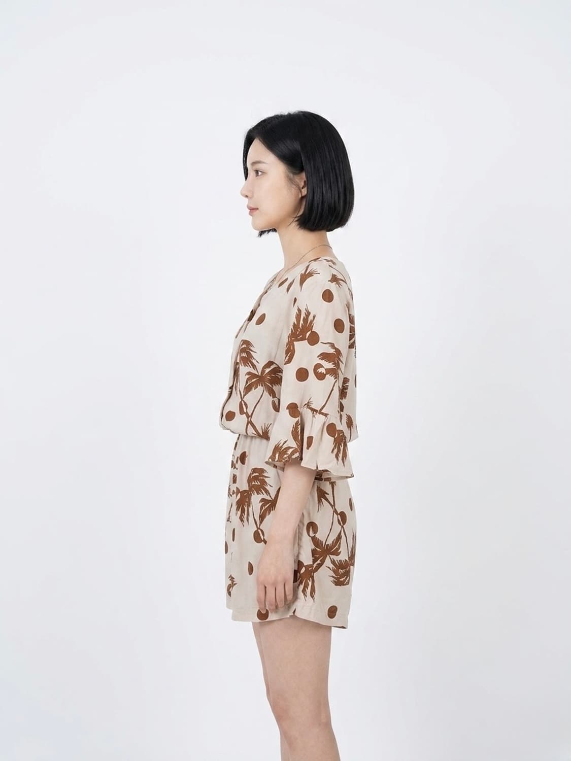 [새상품] 야자수 벨슬리브 점프수트 상품이미지2