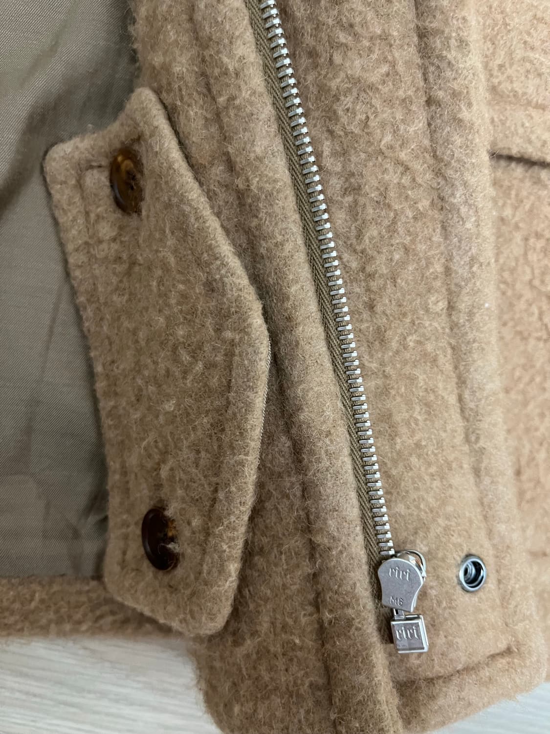 [4]오라리 브러시드 멜튼 베이비 카멜 블루종 상품이미지4