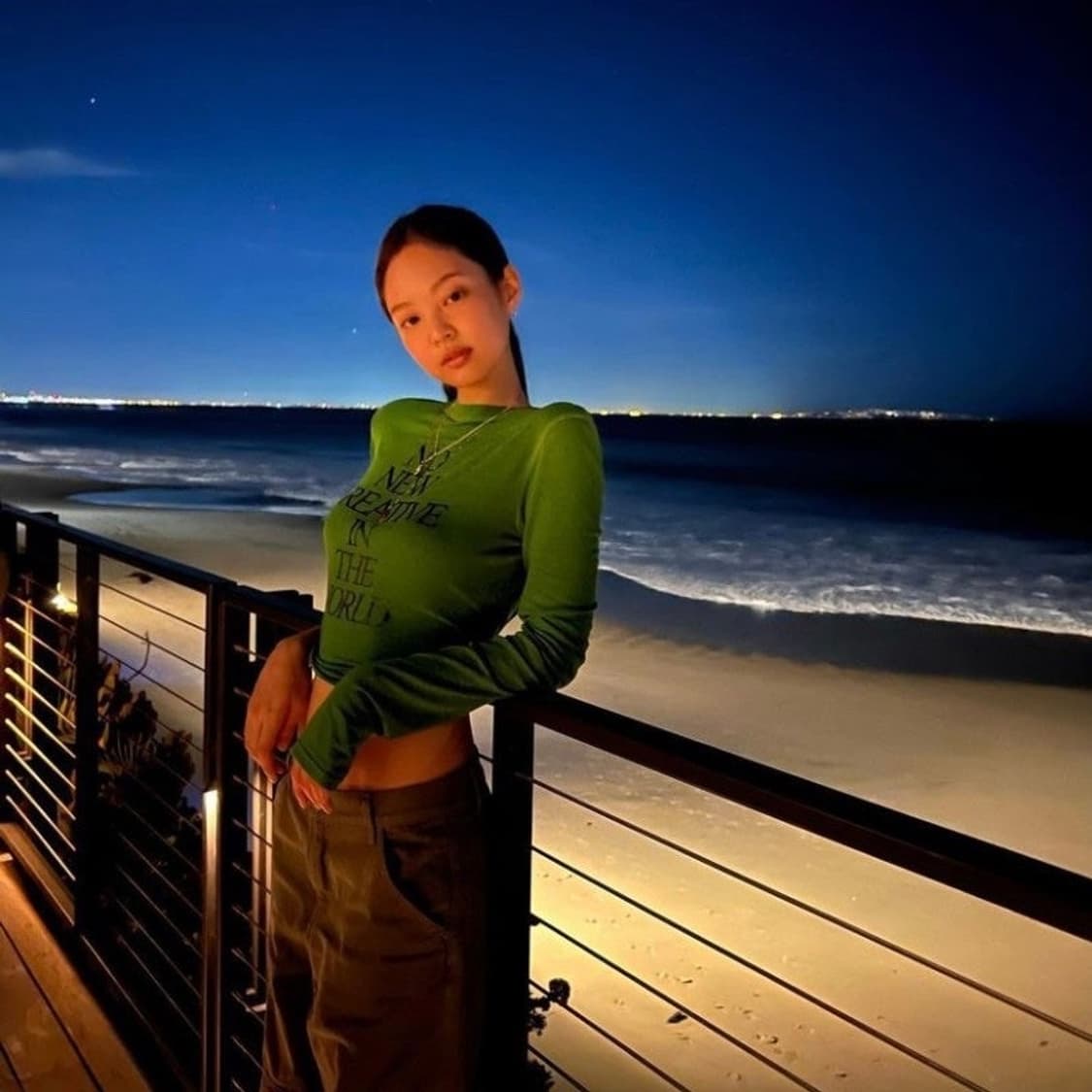 커렌트 롱슬리브 티 블랙 제니 손민수 상품이미지2