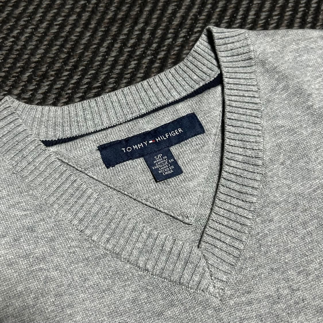 [M] Tommy 타미힐피거 그레이 브이넥 코튼 니트 조끼 상품이미지3