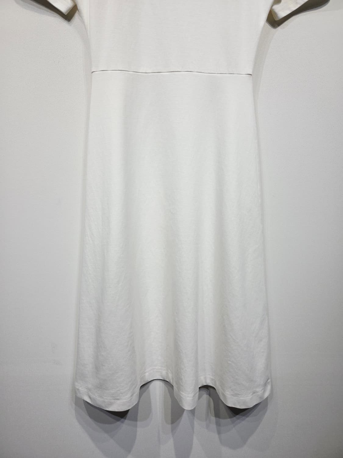 COS 코스 화이트 반팔 플레어 원피스 상품이미지6