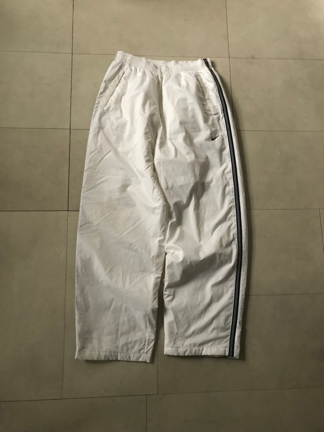 나이키 화이트 와이드핏 트레이닝 팬츠 상품이미지8