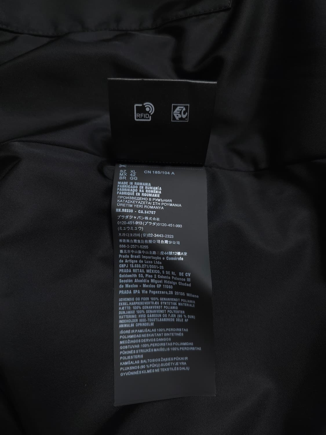 [XL] 프라다 리나일론 퀄팅 패딩 블랙(SGB803) 상품이미지10