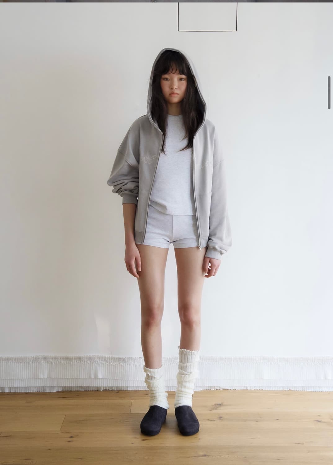 스무드무드 후드집업 그레이 + 슬리브리스 쇼츠 set 새상품 상품이미지4