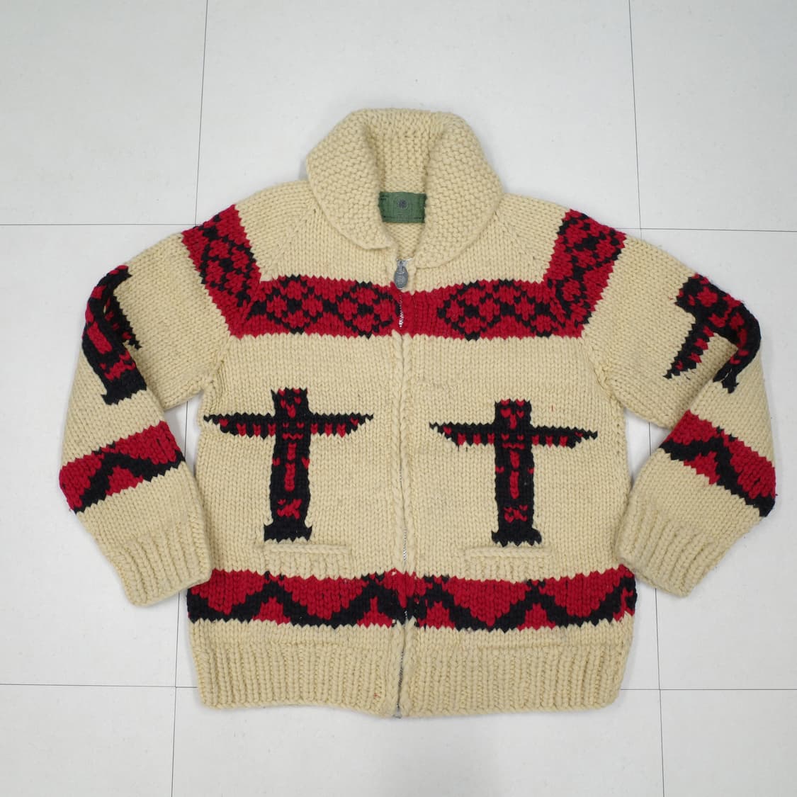 [캐나디안 스웨터] 코위찬 스웨터 (토템 패턴, 100% 울, 핸드니트) 상품이미지1