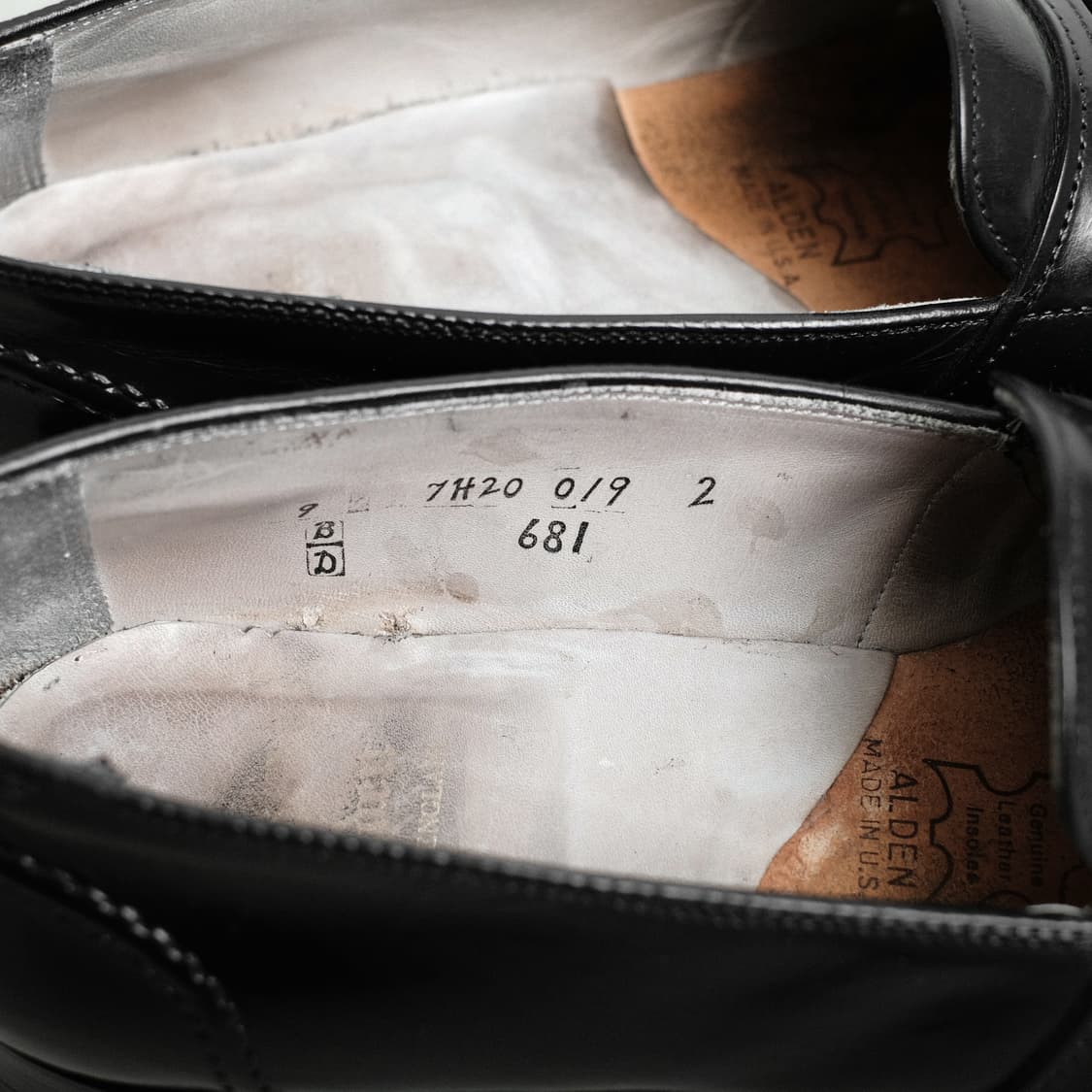 알든 681 9D(270사이즈) 블랙 카프 풀스트랩 페니로퍼 상품이미지9