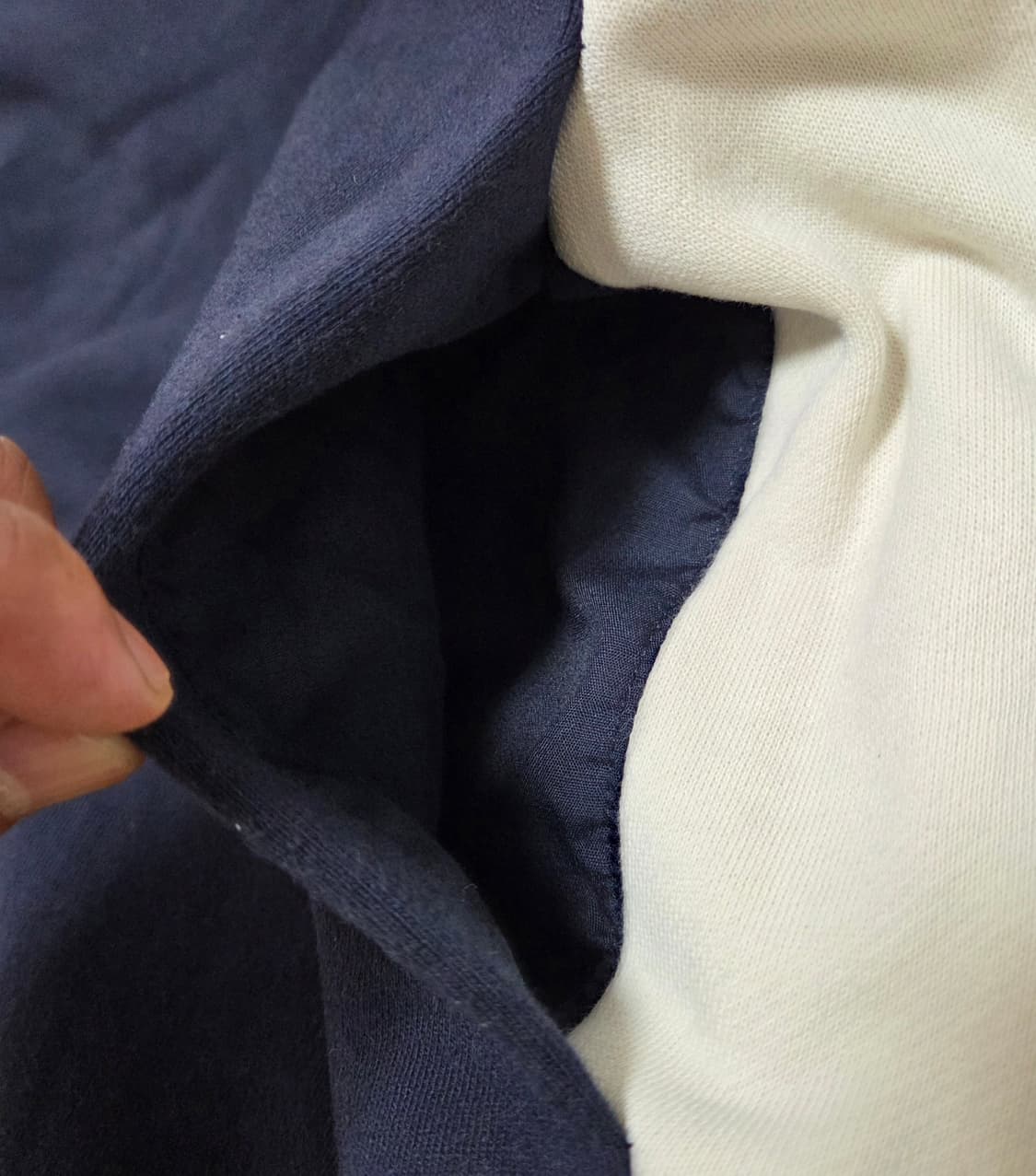 솔리드옴므 배색 맨투맨 상품이미지5