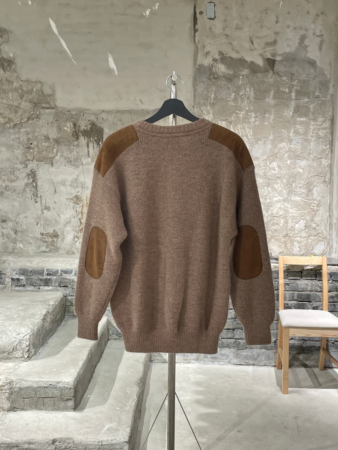 빈티지 브라운 퓨어 알파카 크루넥 패치 스웨터 상품이미지6