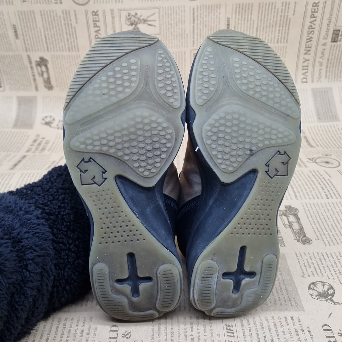 데상트 데이 커버드 운동화 230 상품이미지3