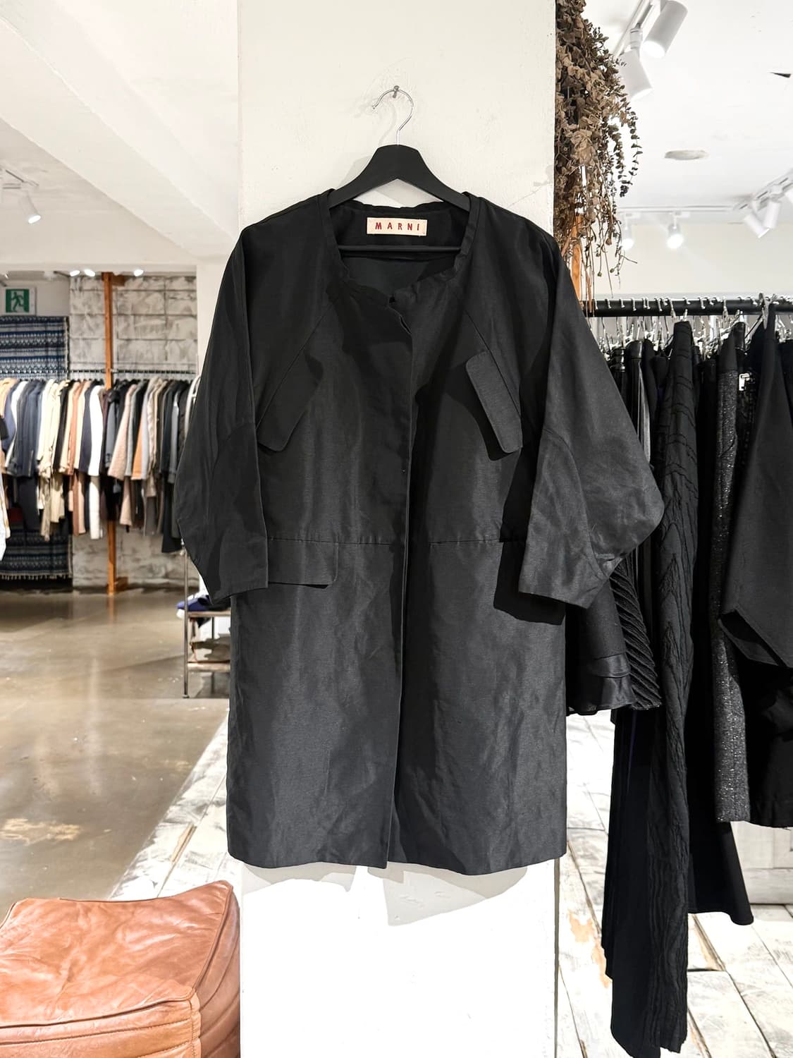 마르니 블랙 린넨 혼방 노카라 롱 자켓 상품이미지1
