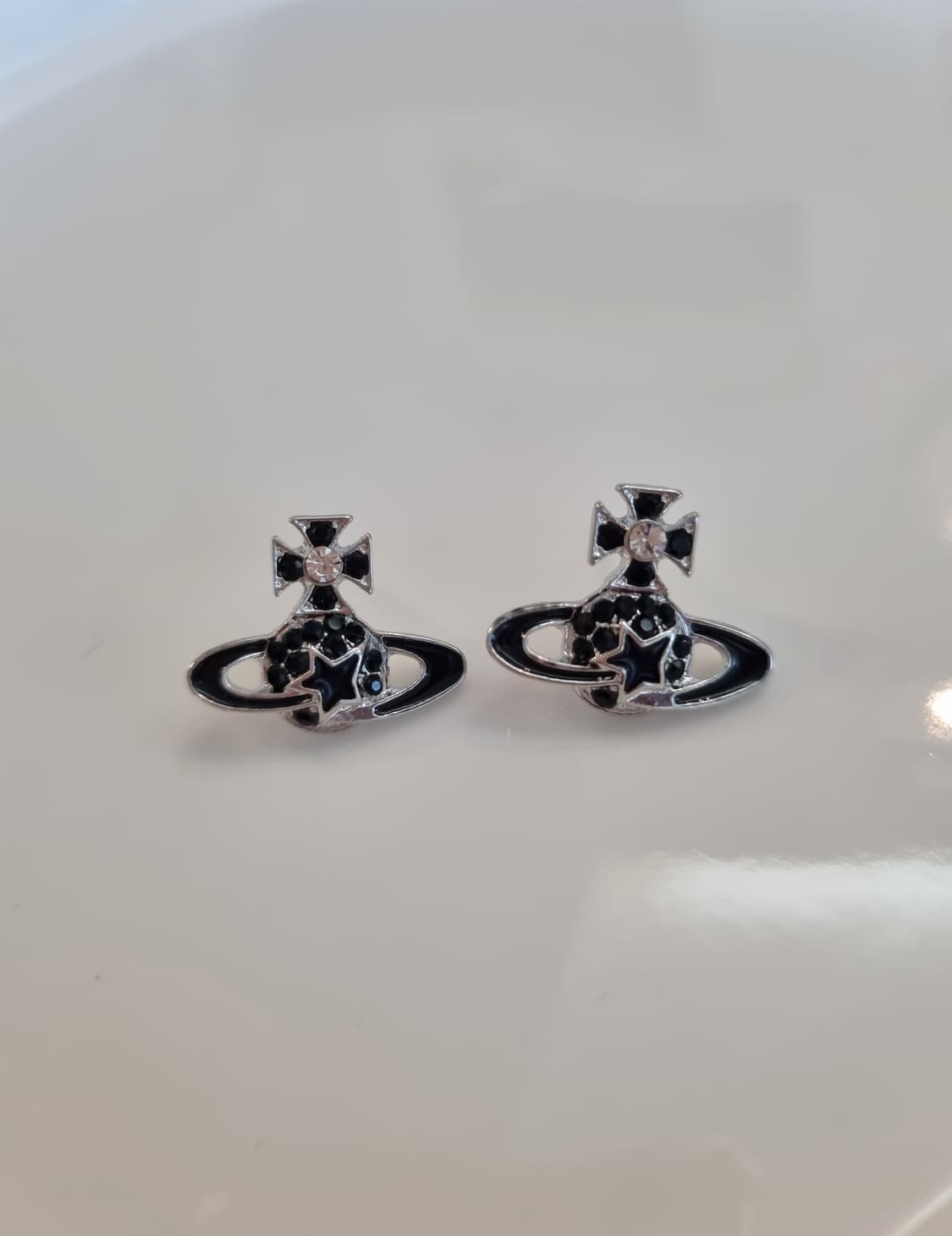 비비안웨스트우드 업사이클링 블랙스타 귀걸이 상품이미지1