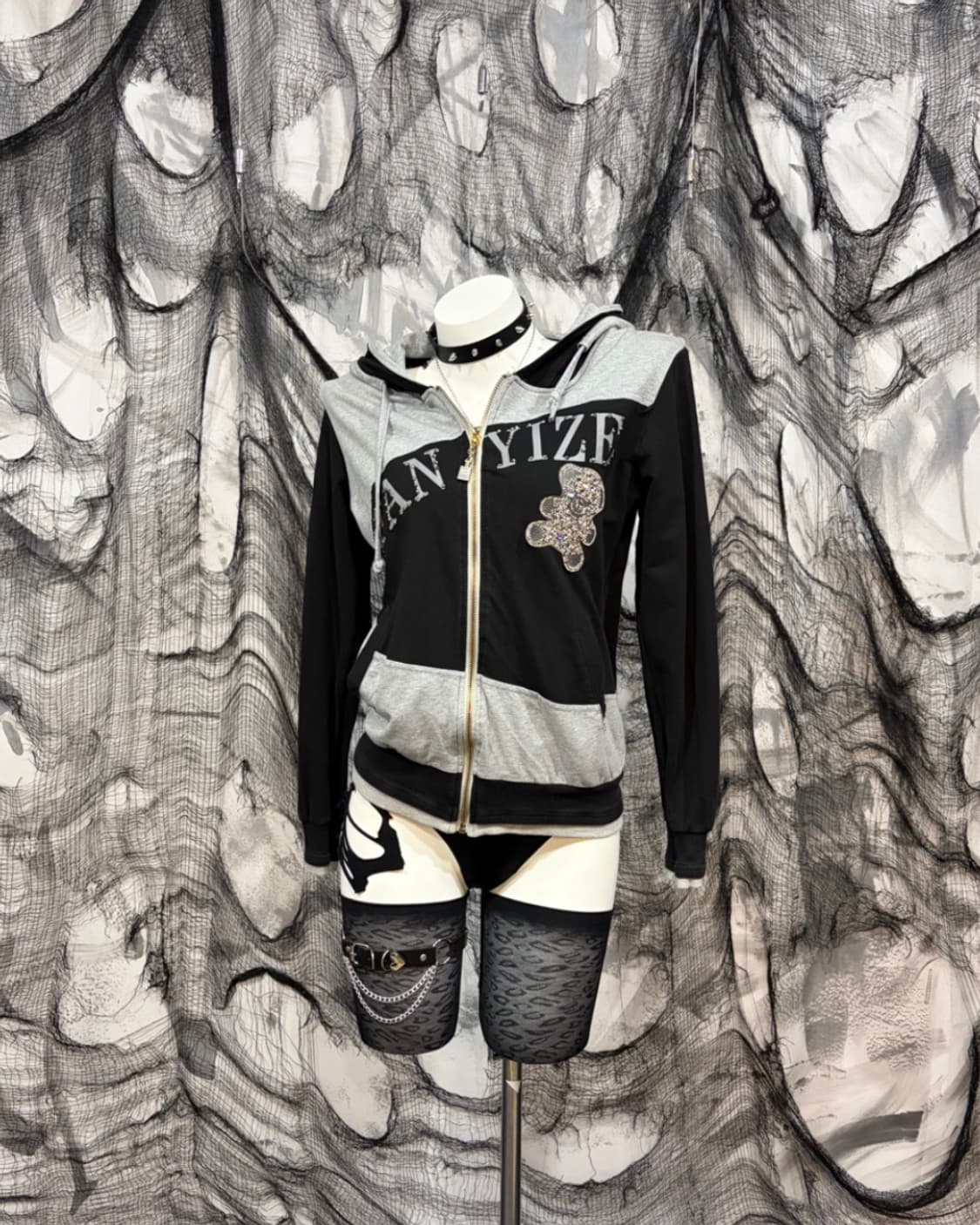 Y2K lettering cubic bear hoodie zip up 상품이미지1