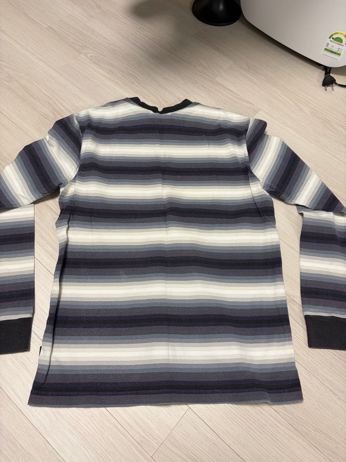 팔라스 스트라이프 롱슬리브 상품이미지3