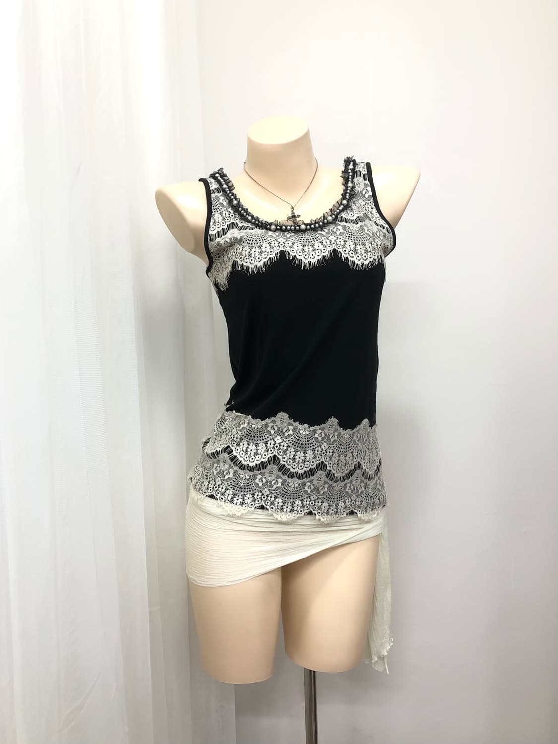 AXES FEMME bead lace sleeveless top 상품이미지1
