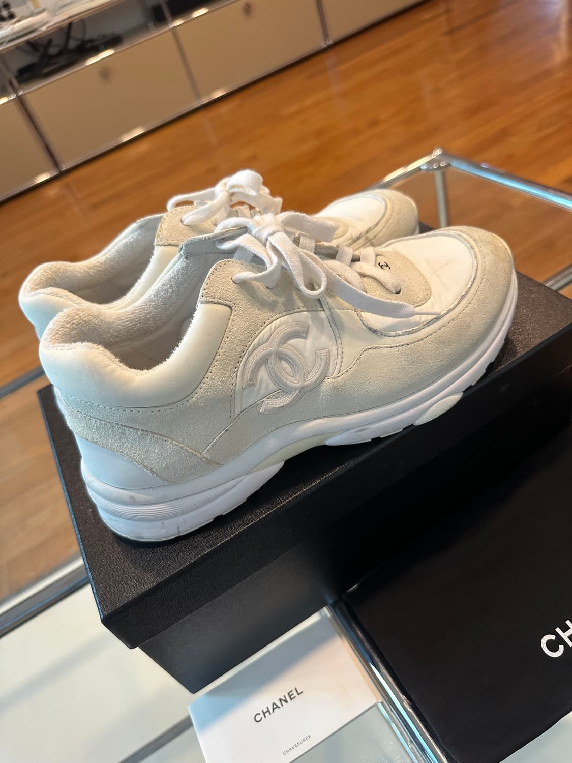 샤넬 cc로고 스니커즈  상품이미지1