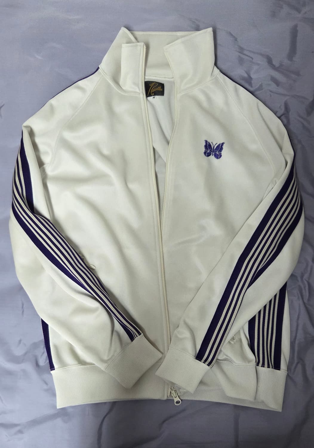 니들스 아이스화이트 트랙자켓 M 상품이미지1