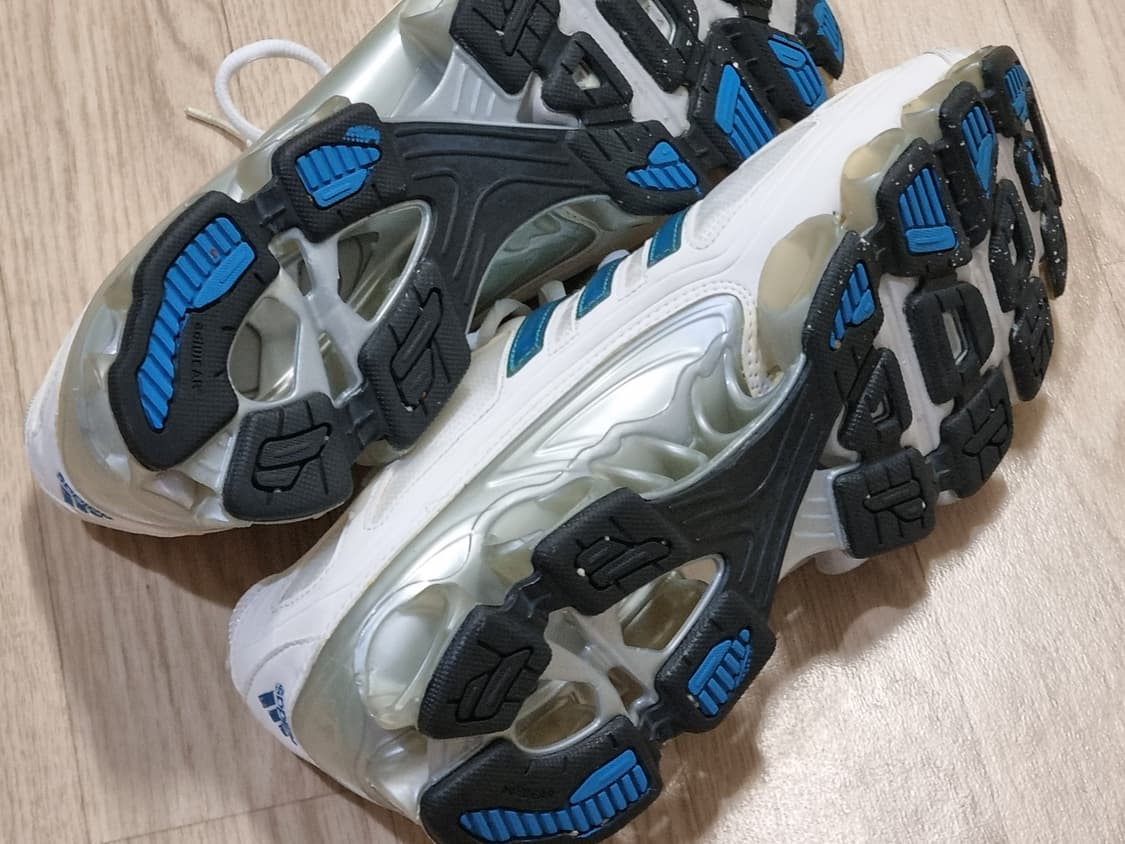 Adidas – Bounce Running Shoes  상품이미지5