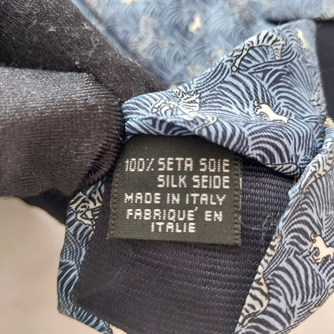 크리지아 실크 블루 얼룩말 패턴 넥타이 9.4cm A+등급 K1328
 상품이미지10