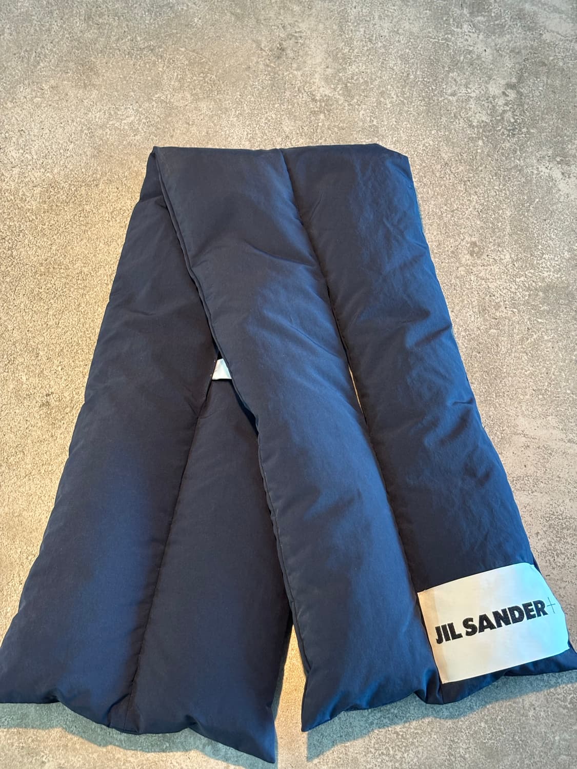 질샌더 / 다운 패딩 머플러 - 네이비 상품이미지1