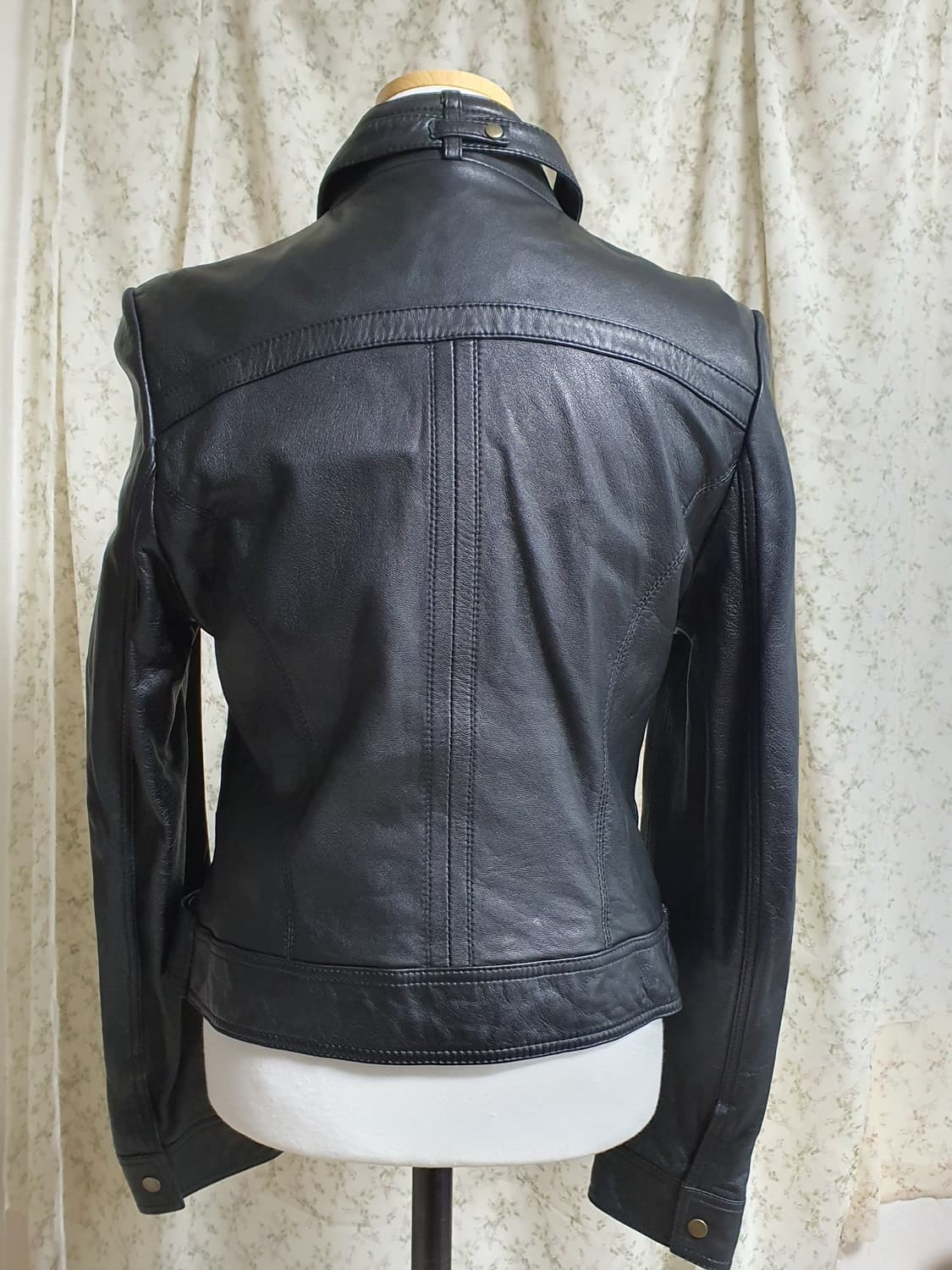 [빈티지] 양가죽 여성 블랙 가죽 라이더 자켓 상품이미지4