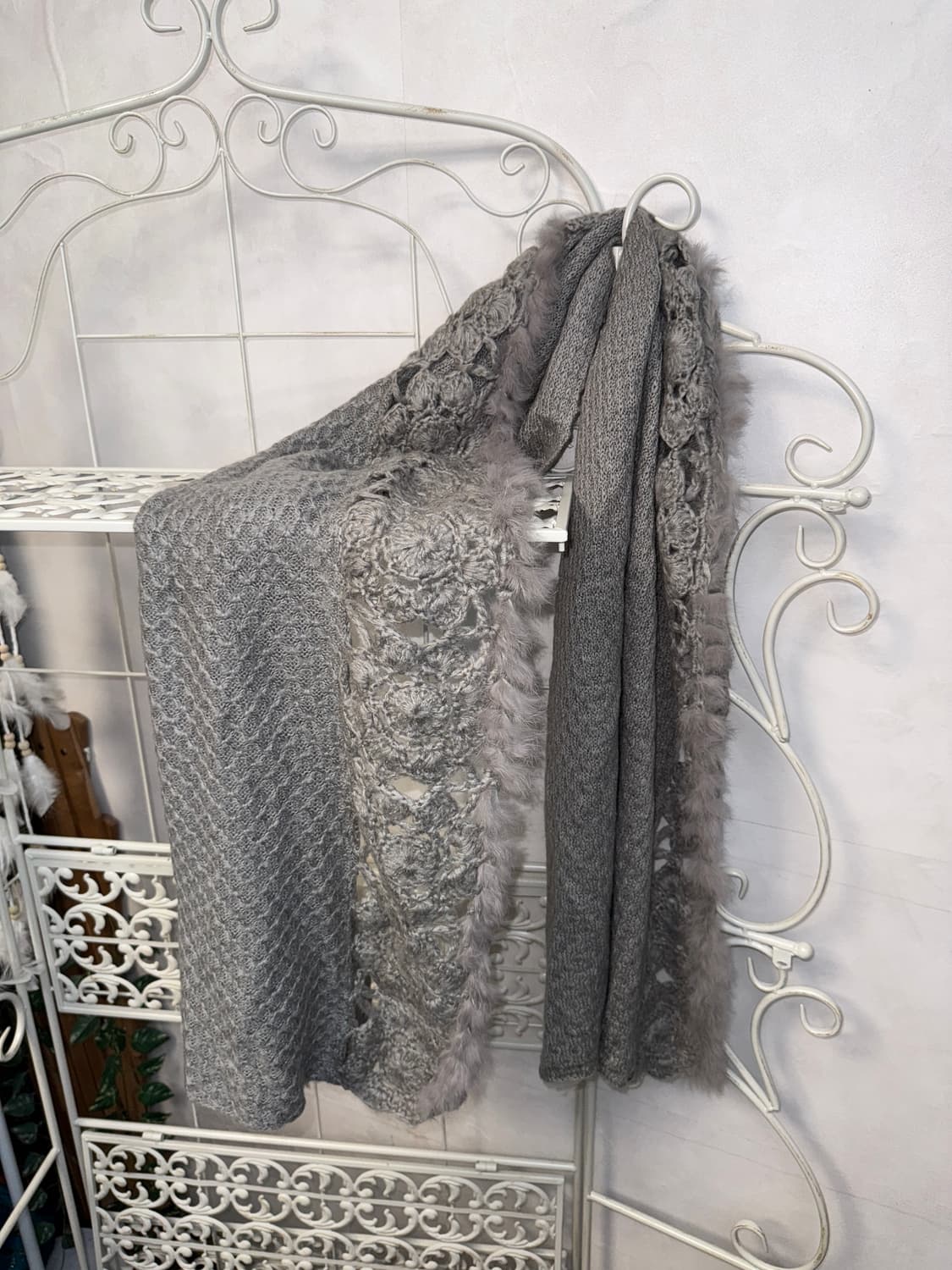 Pierre Balmain gray fur crochet muffler  상품이미지2