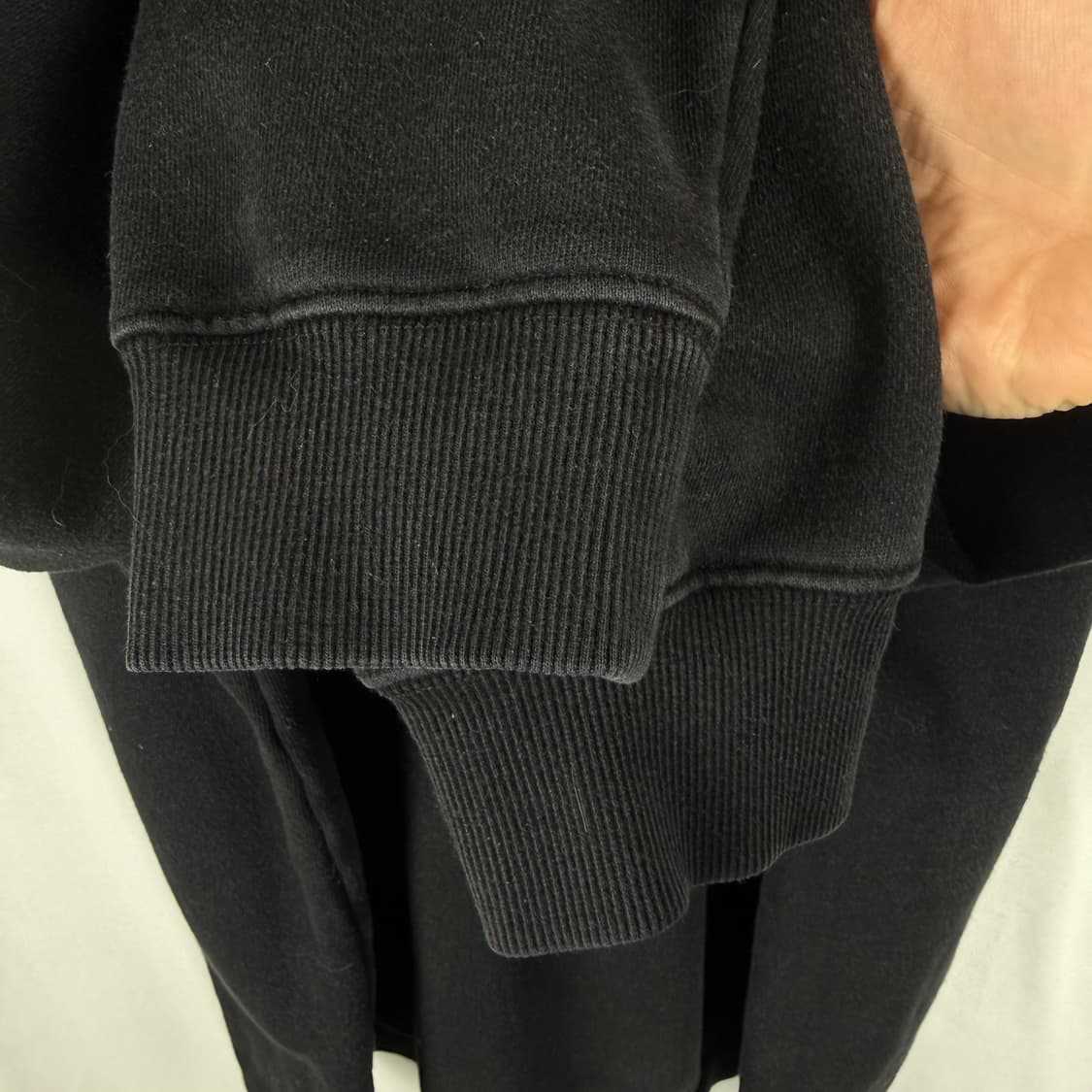 (무료배송)XL) 타미힐피거 스몰로고 맨투맨 블랙 상품이미지4