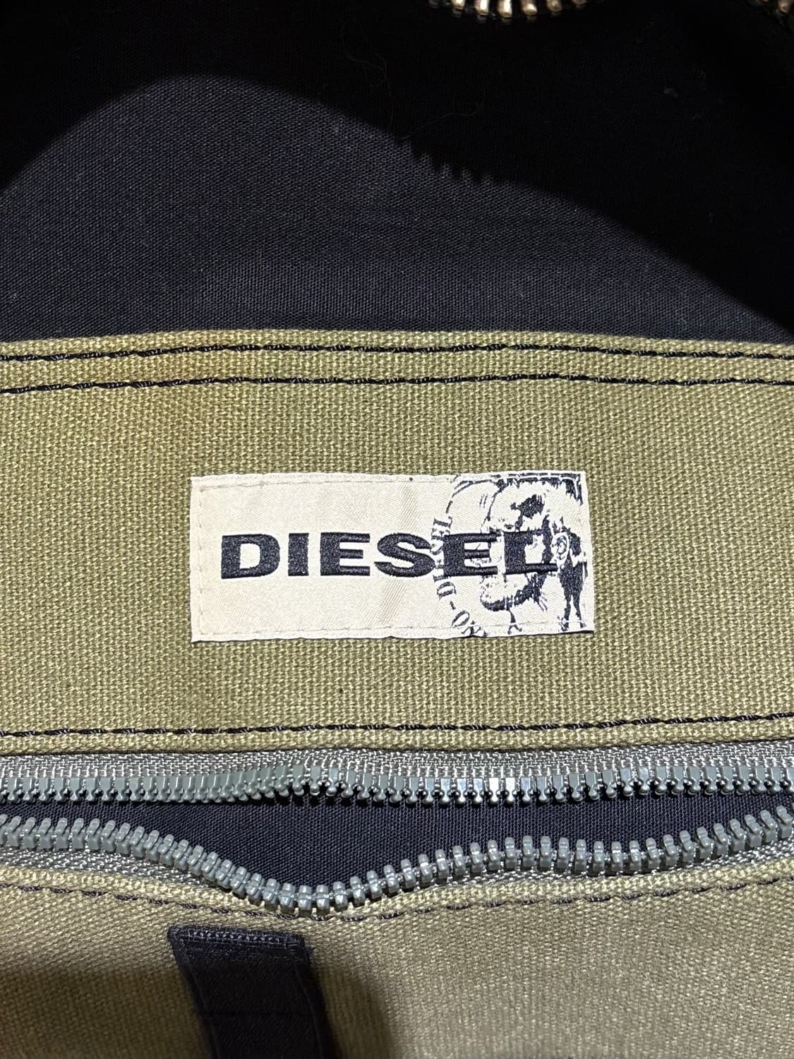 디젤 그래픽 캔버스 토트백 상품이미지10