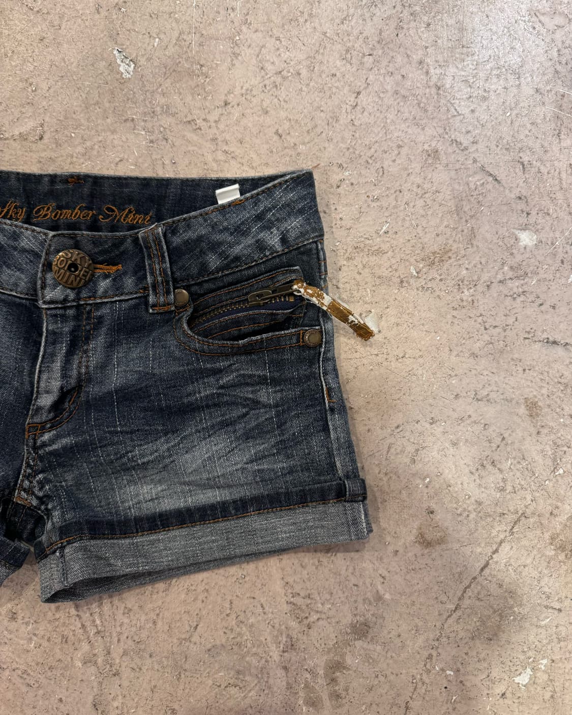 SKY BOMBER 큐빅 데님 숏츠 상품이미지3