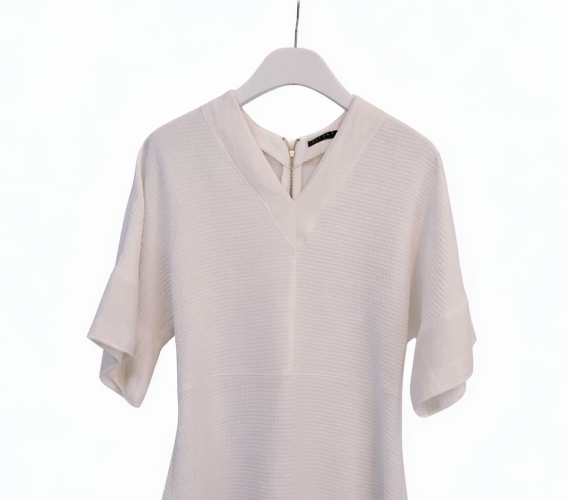 SISLEY 시슬리 와플 텍스처 V넥 반팔 화이트 원피스 EU42 상품이미지3