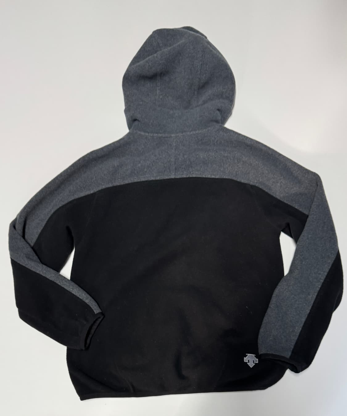 데상트 폴라텍 후리스 후드집업 M 상품이미지2