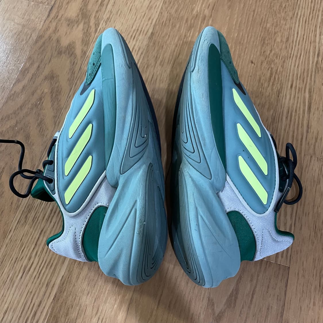 아디다스 오젤리아 스니커즈 235 상품이미지5