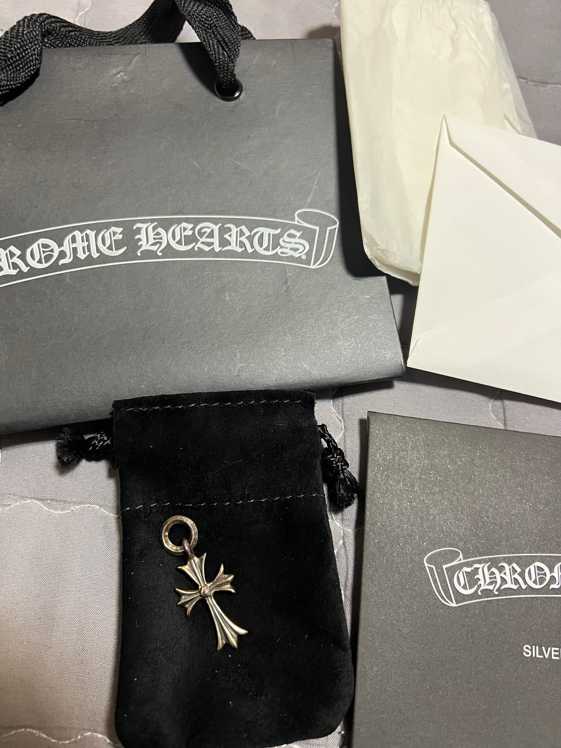 크롬하츠 타이니크로스펜던트 상품이미지1