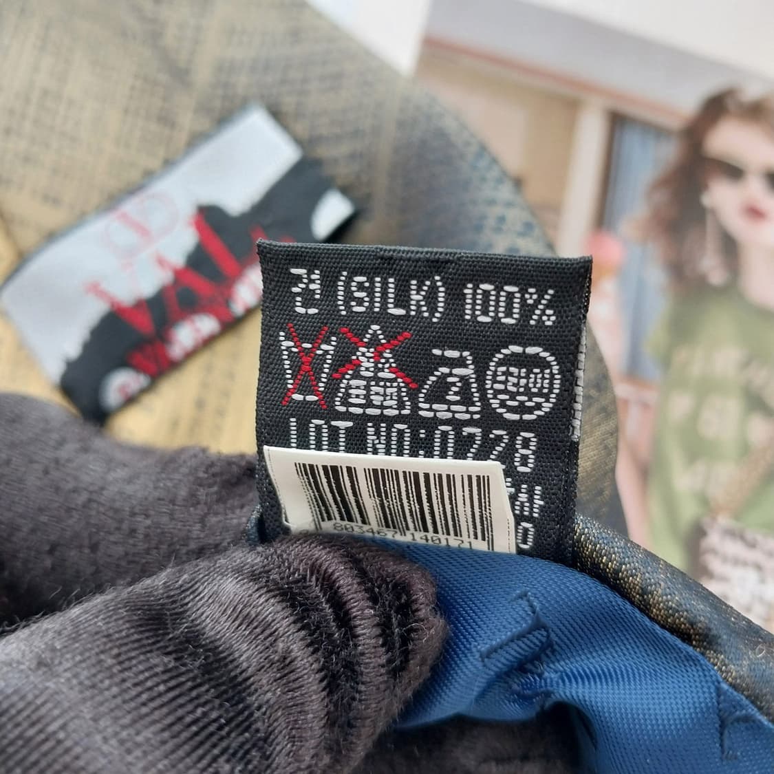 발렌티노 실크 골드 패턴 넥타이 10cm A+~A등급 K2596 상품이미지8