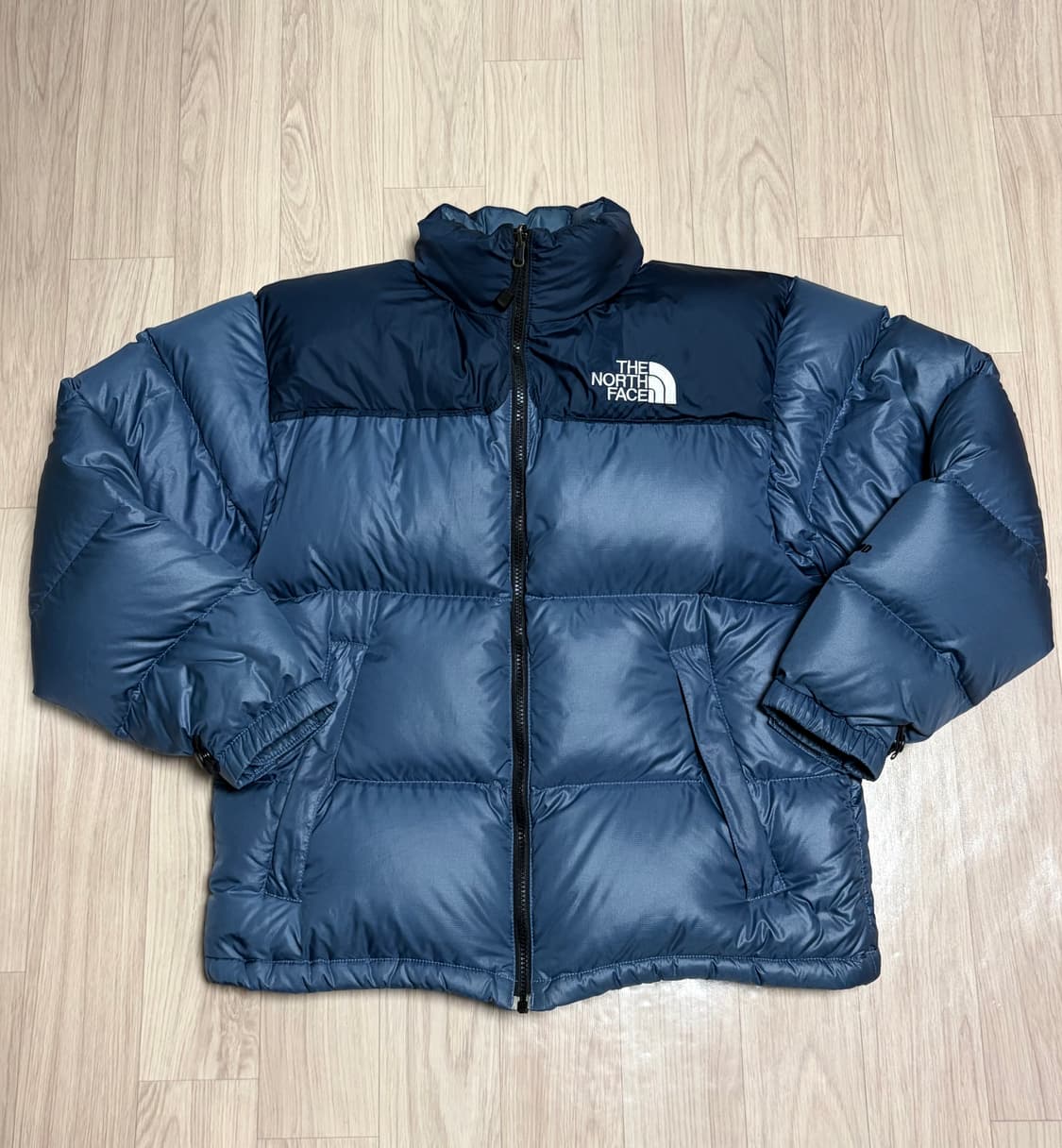 [M] 노스페이스 눕시 700 센터 로고 블루 네이비 (국내 L) 상품이미지1