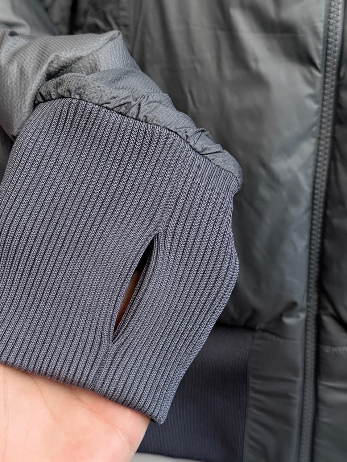 OJOS 오호스 리버시블 체크 패딩 차콜 1사이즈 상품이미지5